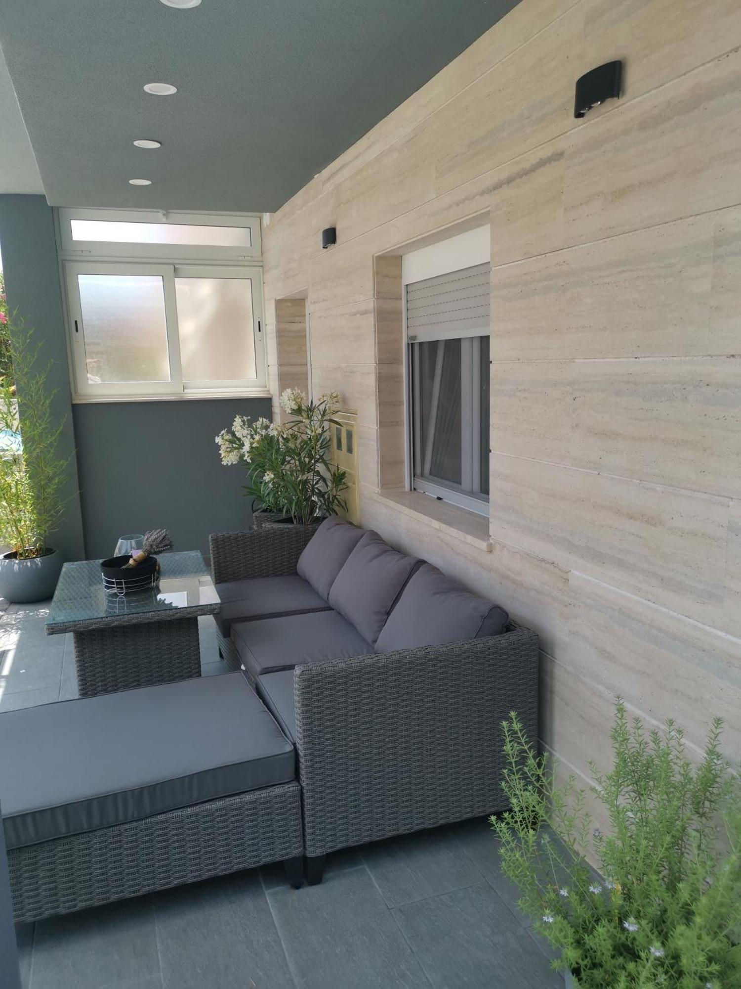 Apartmani Sarm Vir Habitación foto